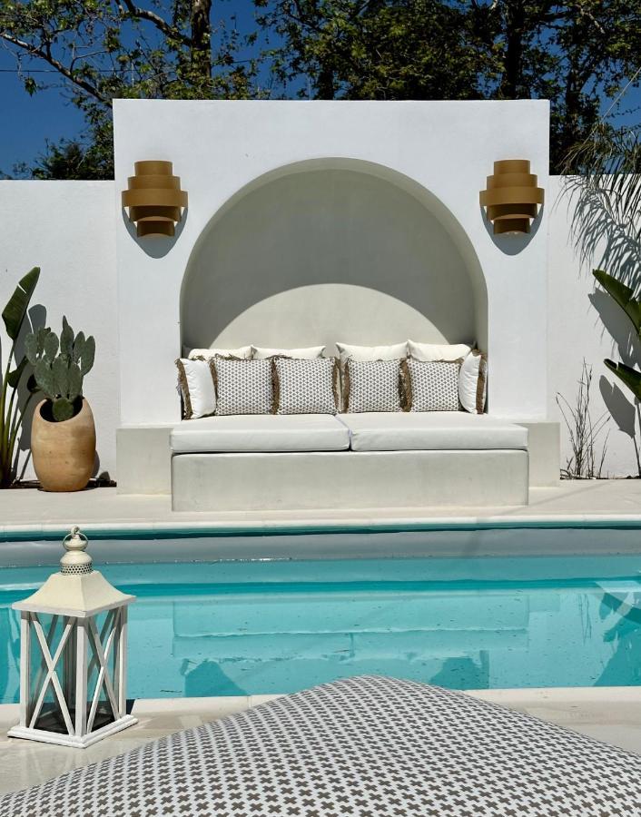 Byblos Mare-The Exclusive Beach Front Villa 스칼라소티로스 외부 사진