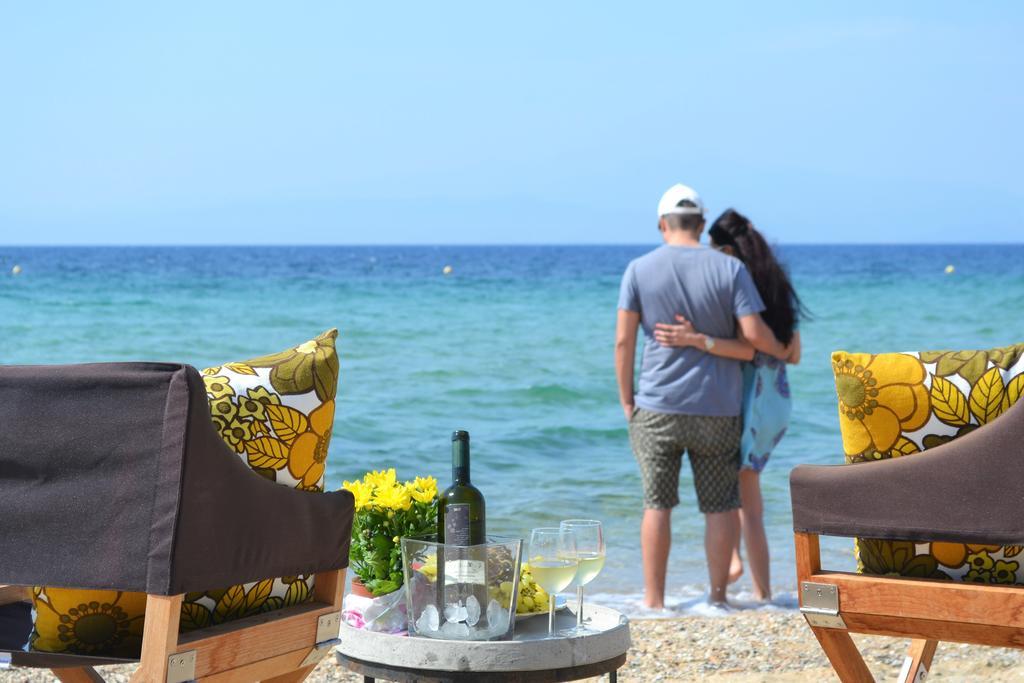 Byblos Mare-The Exclusive Beach Front Villa 스칼라소티로스 외부 사진